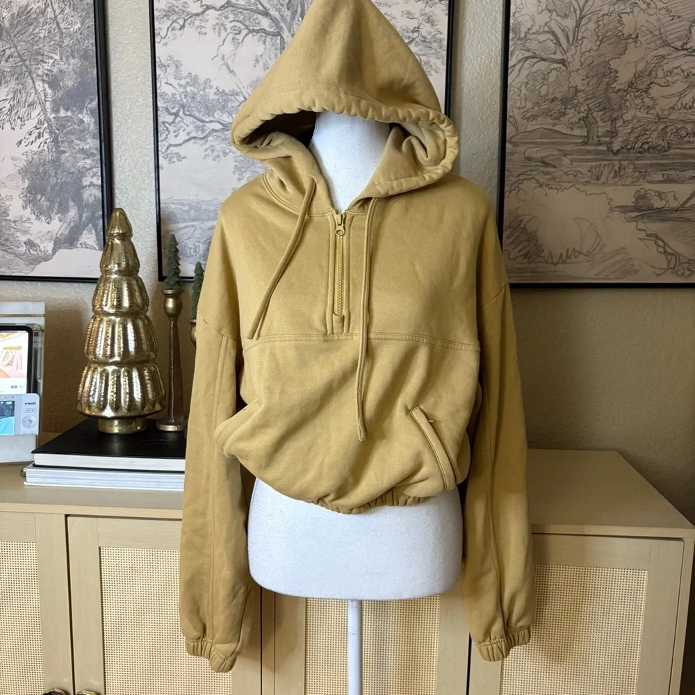 ALO Yoga size small